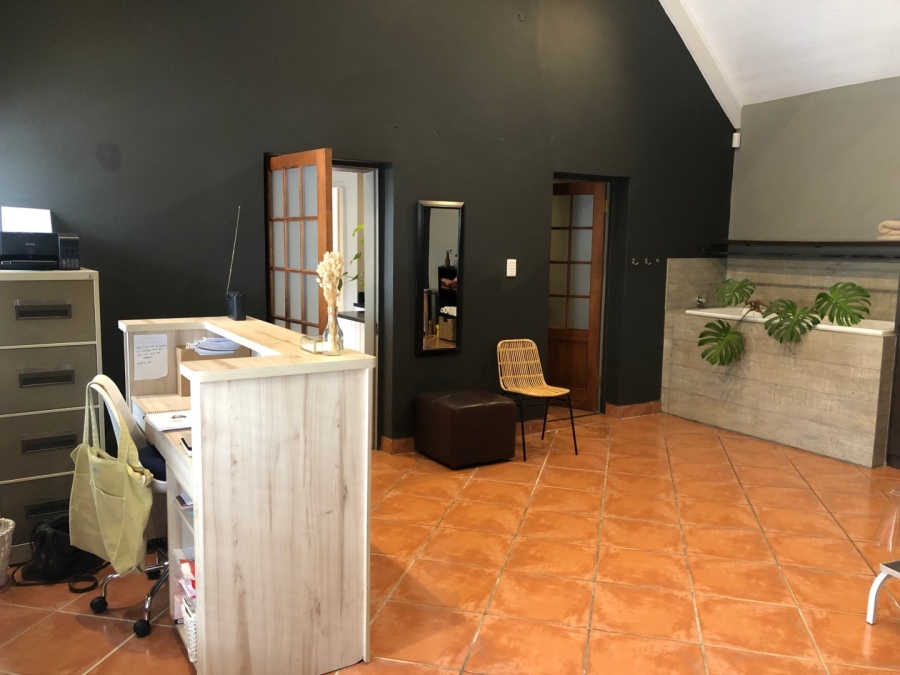 To Let commercial Property for Rent in Dormehls Drift Western Cape
